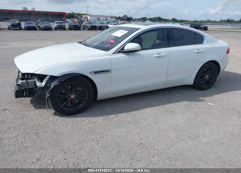 2018 JAGUAR XE VIN: SAJAD4FX9JCP35047