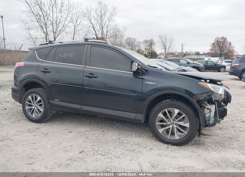 2018 TOYOTA RAV4 HYBRID XLE VIN: JTMRJREV5JD232908