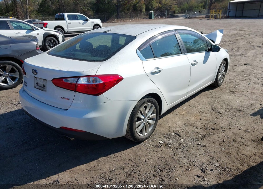2015 KIA FORTE EX VIN: KNAFX4A84F5386156