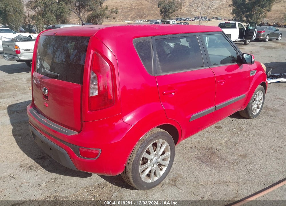 2012 KIA SOUL VIN: KNDJT2A61C7440458