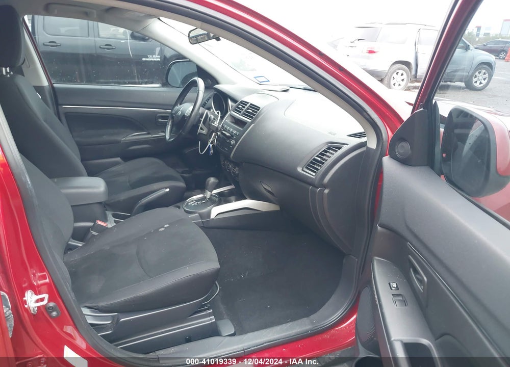2013 MITSUBISHI OUTLANDER SPORT ES VIN: 4A4AP3AUXDE008014