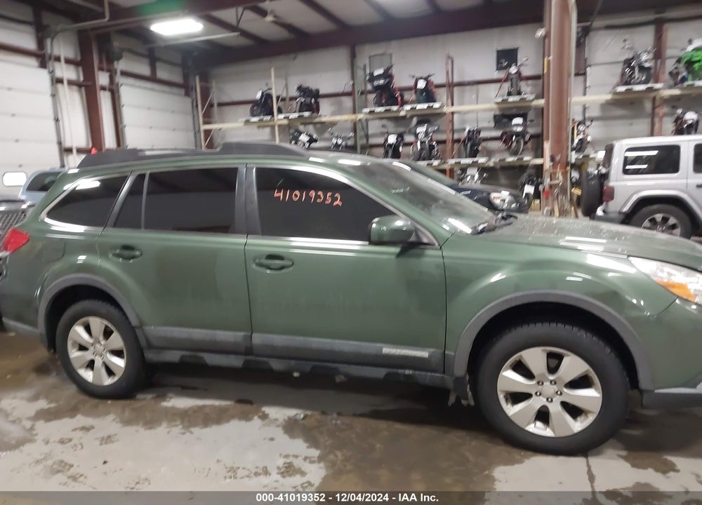 2010 SUBARU OUTBACK 2.5I LIMITED VIN: 4S4BRBKCXA3376377