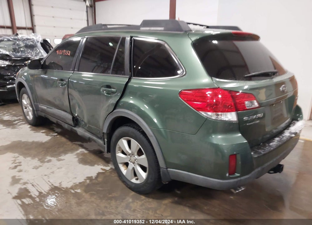 2010 SUBARU OUTBACK 2.5I LIMITED VIN: 4S4BRBKCXA3376377