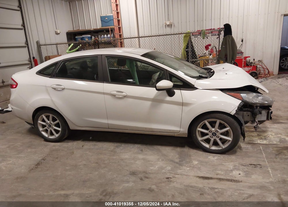 2019 FORD FIESTA VIN: 3FADP4BJ9KM137373