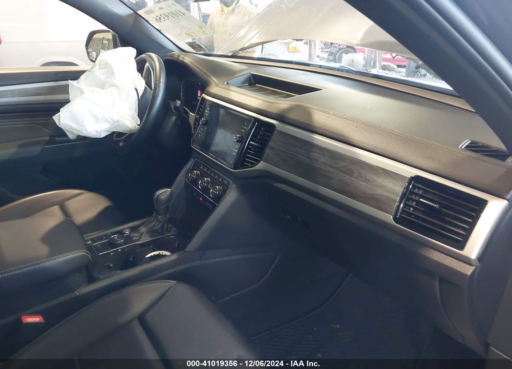 2023 VOLKSWAGEN ATLAS CROSS SPORT 3.6L V6 SE W/TECHNOLOGY VIN: 1V2KE2CA2PC207734
