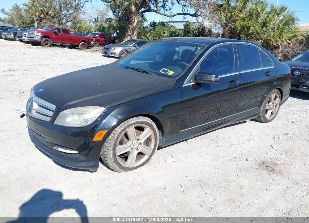 2011 MERCEDES-BENZ C 300 LUXURY 4MATIC/SPORT 4MATIC VIN: WDDGF8BB6BR148734