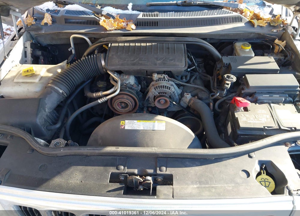 2010 JEEP COMMANDER SPORT VIN: 1J4RG4GK2AC157170