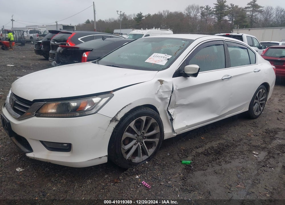 2015 HONDA ACCORD VIN: 1HGCR2F53FA223039