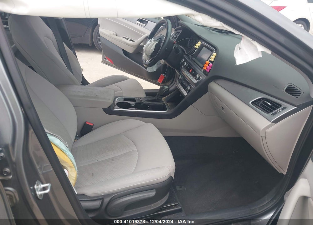2018 HYUNDAI SONATA VIN: 5NPE34AF3JH653935