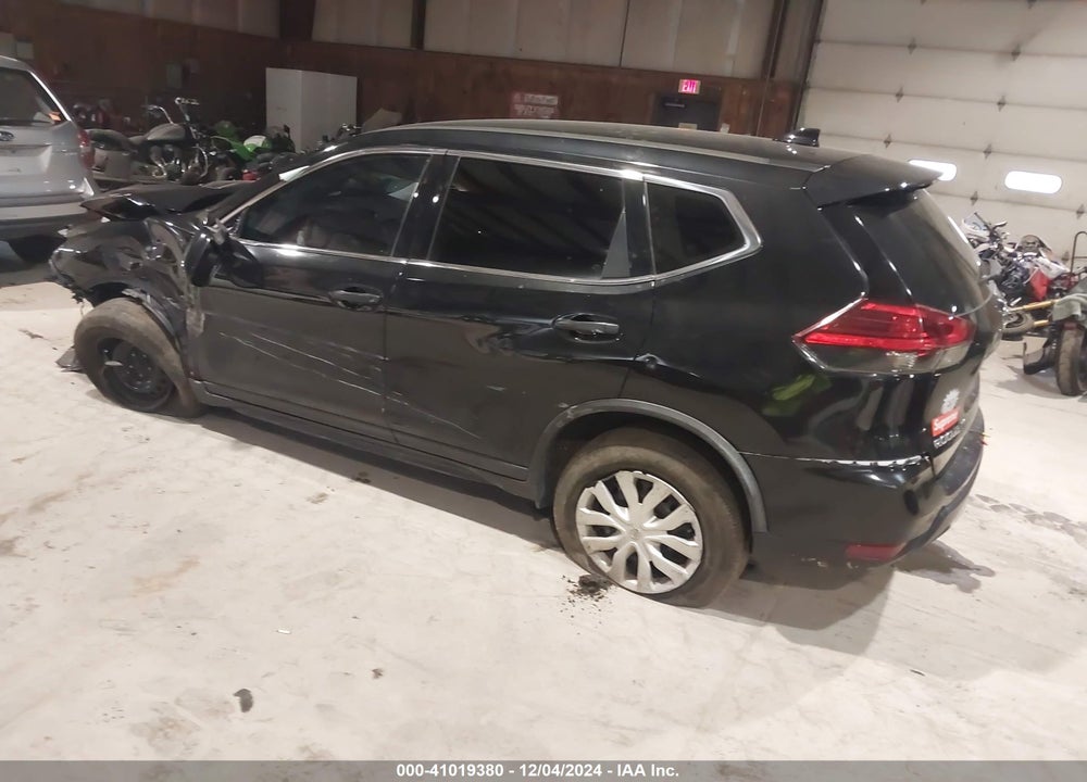 2017 NISSAN ROGUE S VIN: JN8AT2MV4HW256006