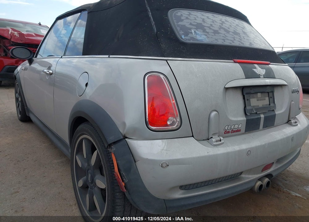 2008 MINI COOPER S VIN: WMWRH33578TU81686