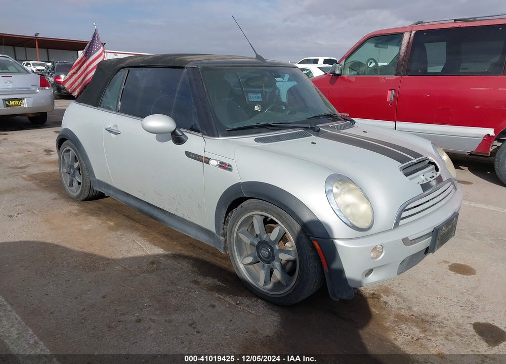 2008 MINI COOPER S VIN: WMWRH33578TU81686