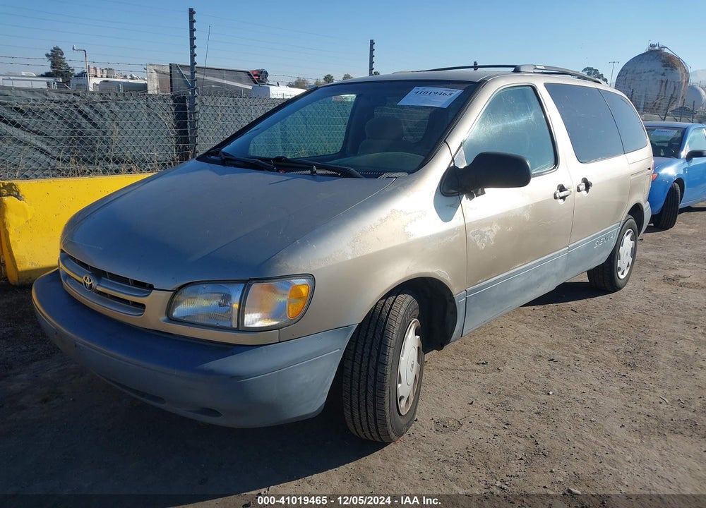 2000 TOYOTA SIENNA CE VIN: 4T3ZF19C3YU313723