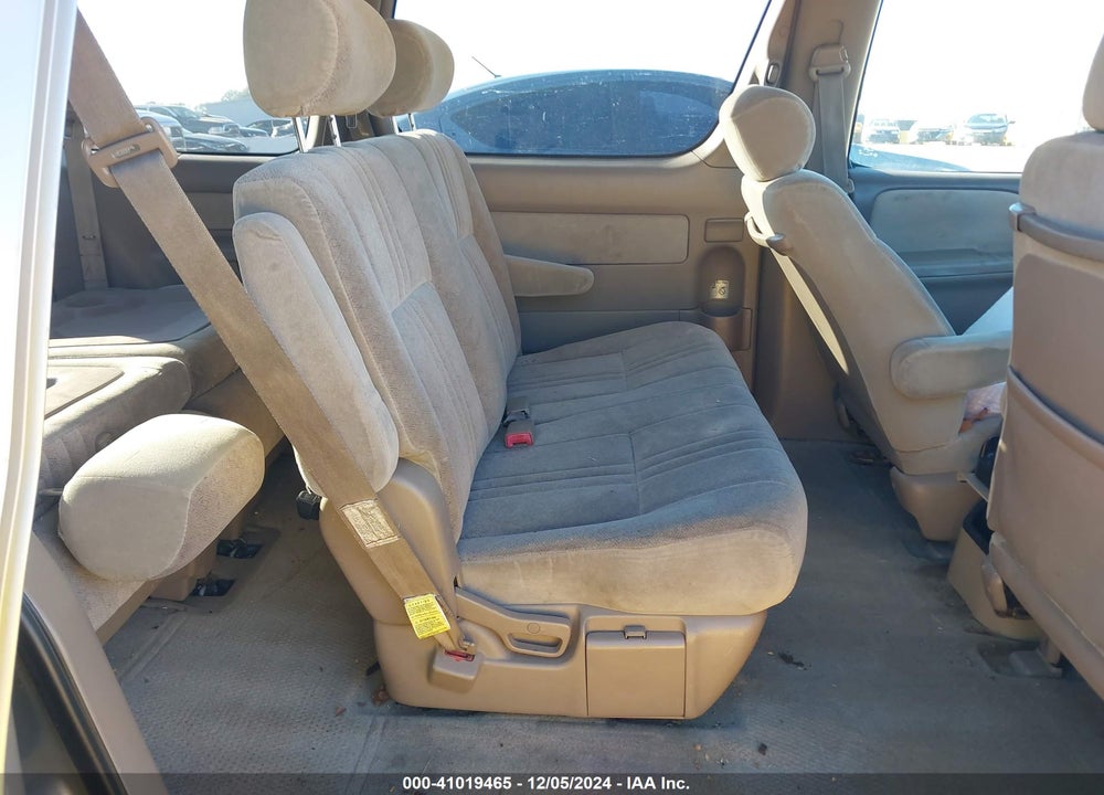 2000 TOYOTA SIENNA CE VIN: 4T3ZF19C3YU313723