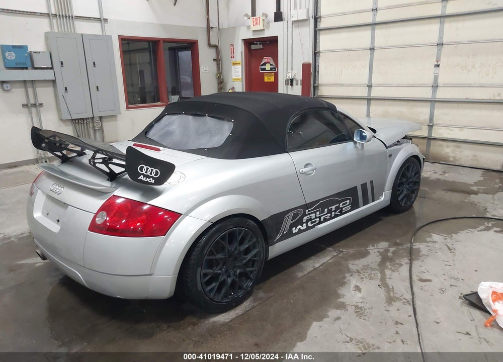 2001 AUDI TT VIN: TRUTX28N411025358