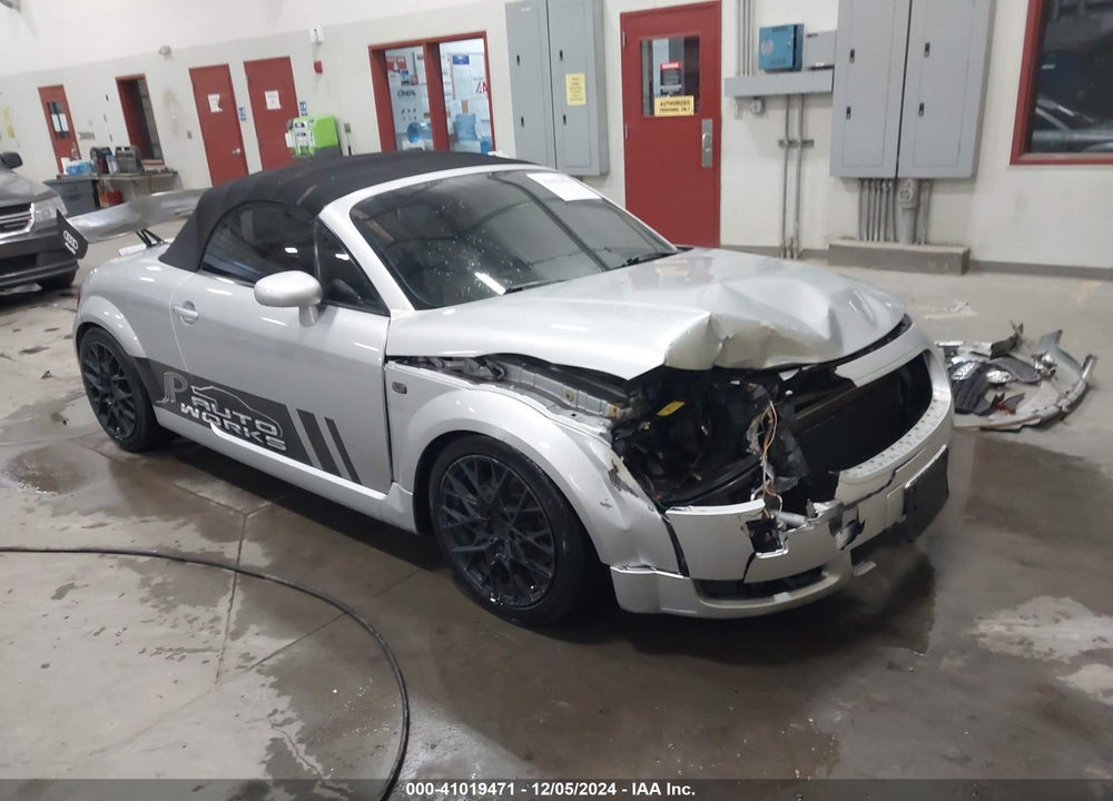 2001 AUDI TT VIN: TRUTX28N411025358