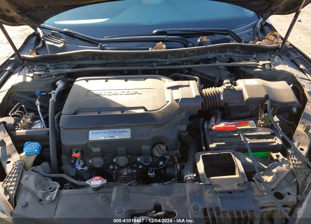 2013 HONDA ACCORD EX-L V-6 VIN: 1HGCR3F81DA046214