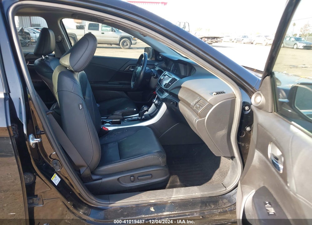 2013 HONDA ACCORD EX-L V-6 VIN: 1HGCR3F81DA046214