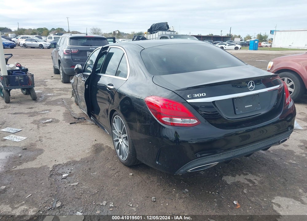 2017 MERCEDES-BENZ C 300 LUXURY/SPORT VIN: 55SWF4JB3HU202195