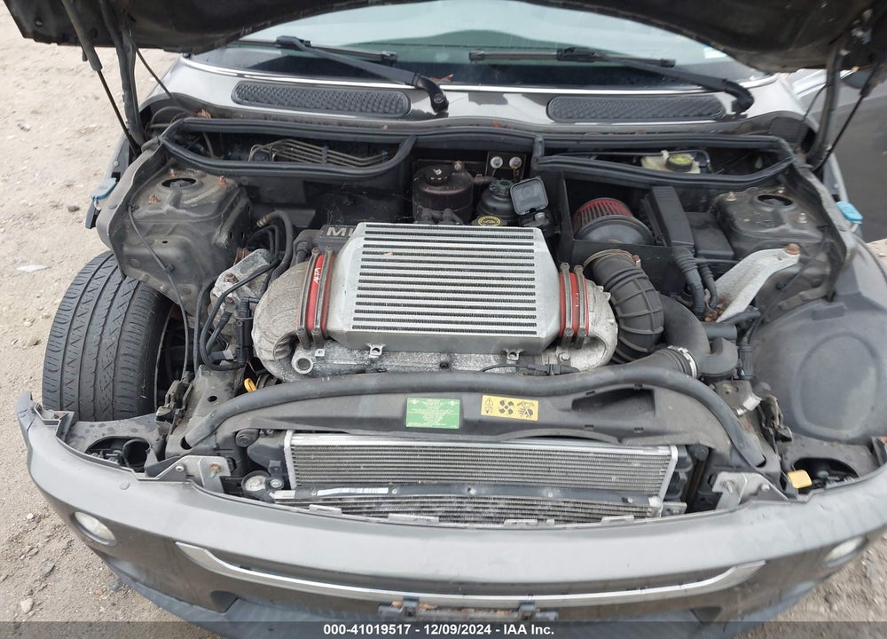 2006 MINI COOPER S VIN: WMWRE33566TN26543
