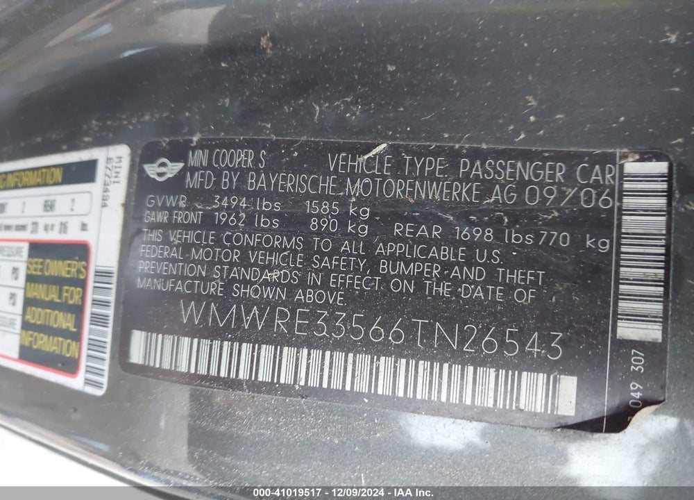2006 MINI COOPER S VIN: WMWRE33566TN26543