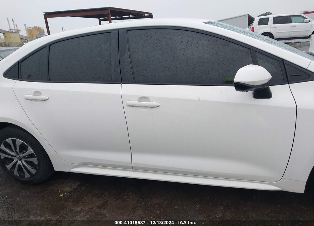 2022 TOYOTA COROLLA HYBRID LE VIN: JTDEAMDE4N3001397