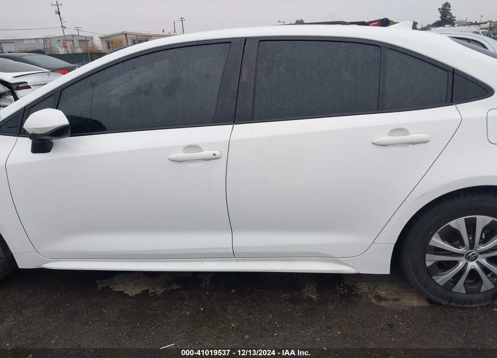2022 TOYOTA COROLLA HYBRID LE VIN: JTDEAMDE4N3001397
