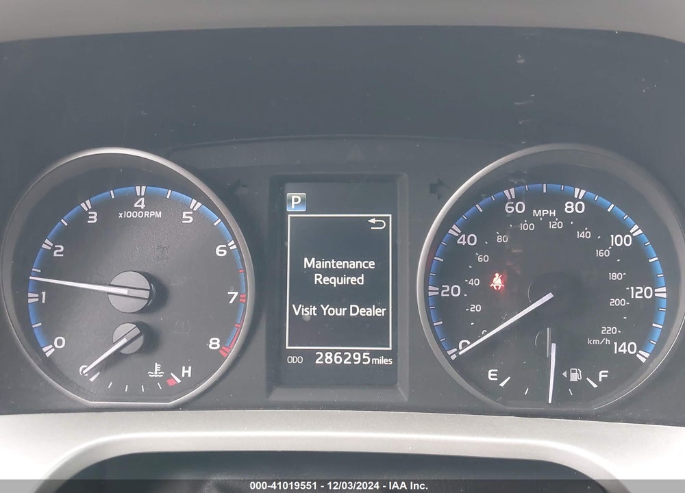 2017 TOYOTA RAV4 XLE VIN: 2T3RFREV9HW575185