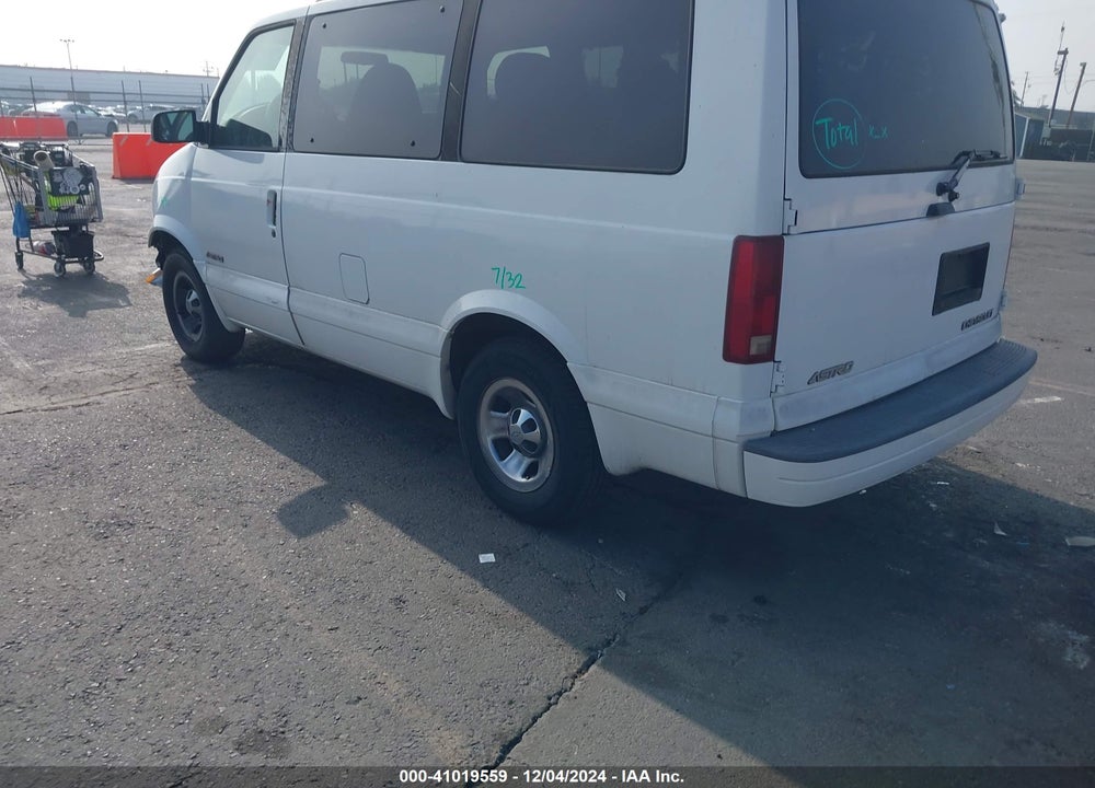 2000 CHEVROLET ASTRO VIN: 1GNDM19W7YB160208