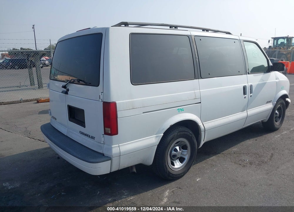 2000 CHEVROLET ASTRO VIN: 1GNDM19W7YB160208