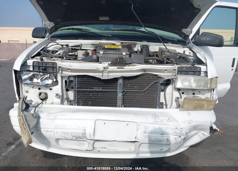 2000 CHEVROLET ASTRO VIN: 1GNDM19W7YB160208