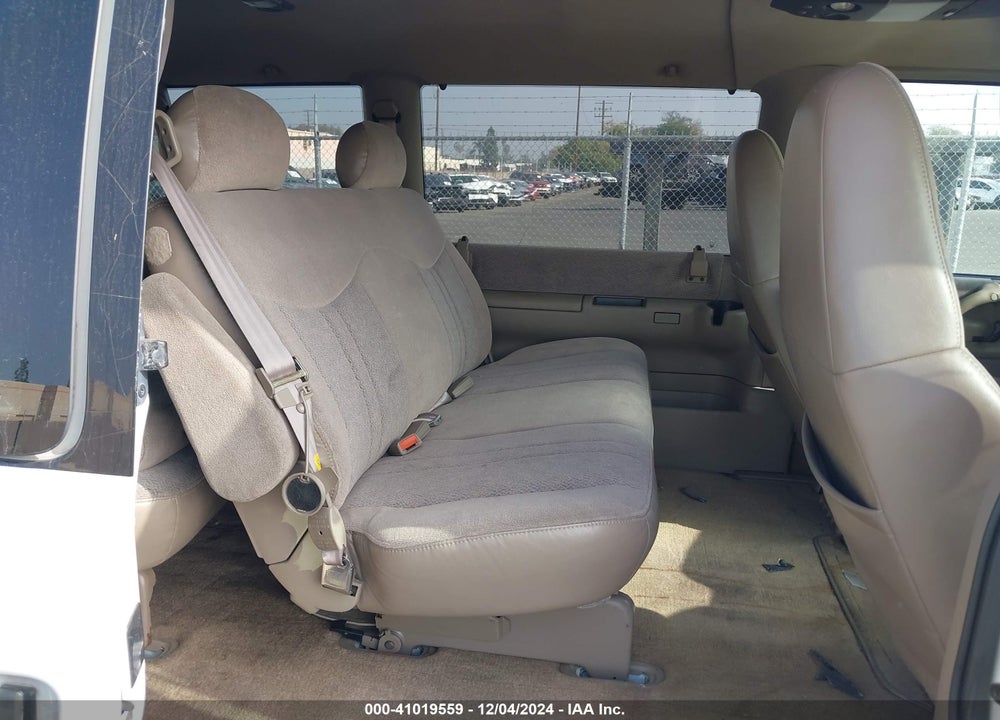 2000 CHEVROLET ASTRO VIN: 1GNDM19W7YB160208