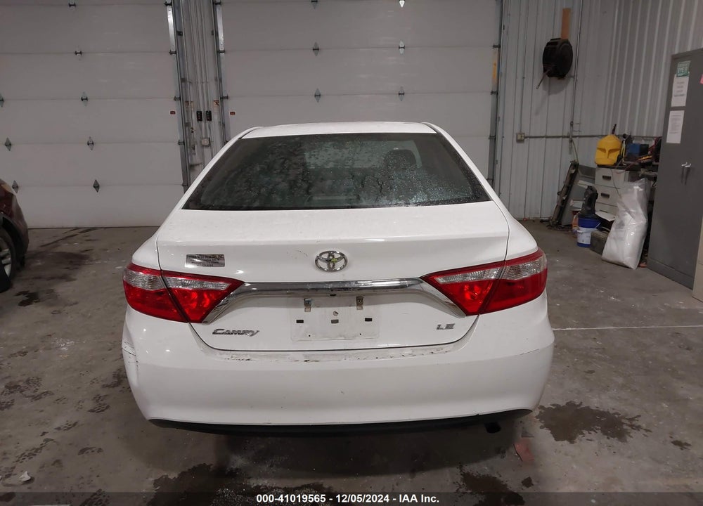 2017 TOYOTA CAMRY LE VIN: 4T1BF1FK6HU670416