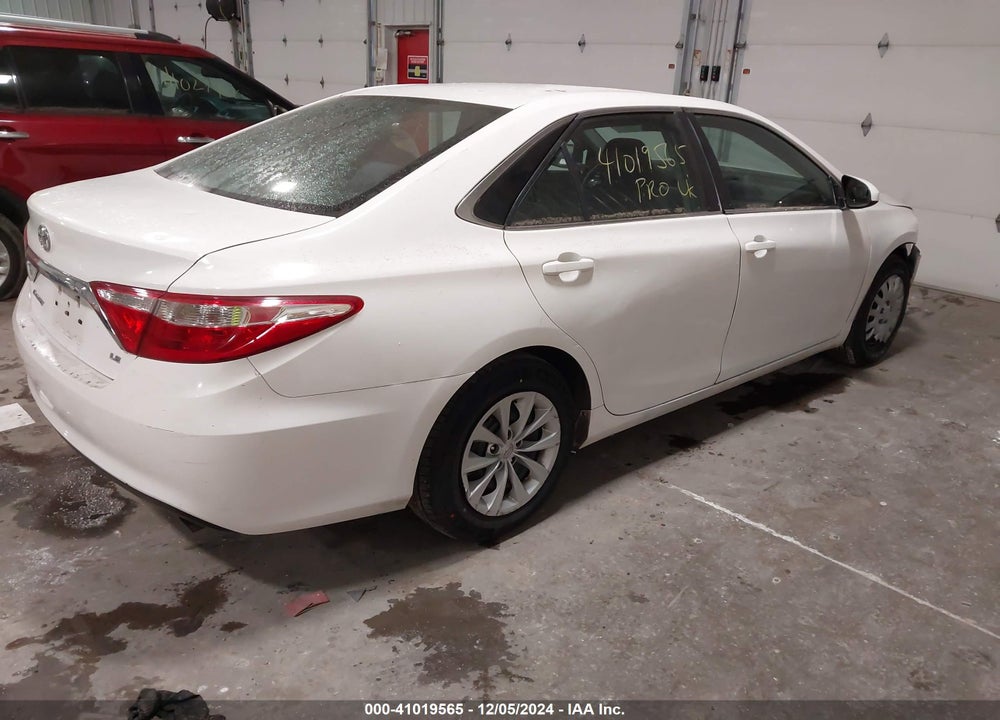 2017 TOYOTA CAMRY LE VIN: 4T1BF1FK6HU670416