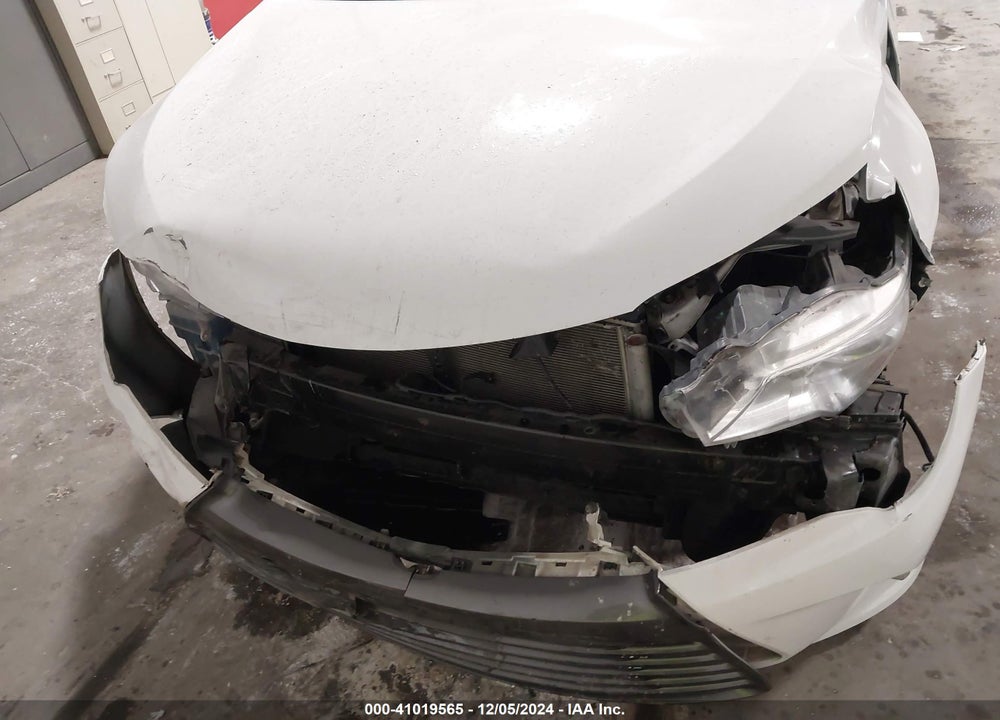 2017 TOYOTA CAMRY LE VIN: 4T1BF1FK6HU670416