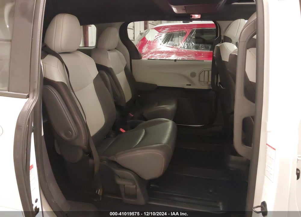 2023 TOYOTA SIENNA XSE VIN: 5TDDSKFC1PS108059