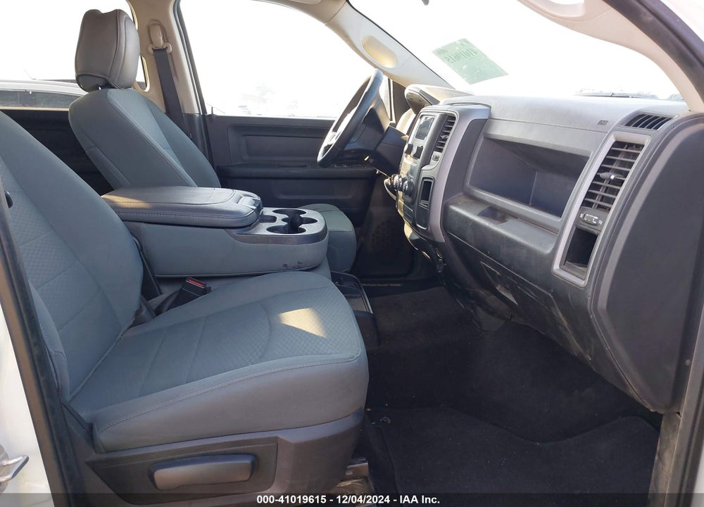 2017 RAM 1500 VIN: 3C6RR7KTXHG579414