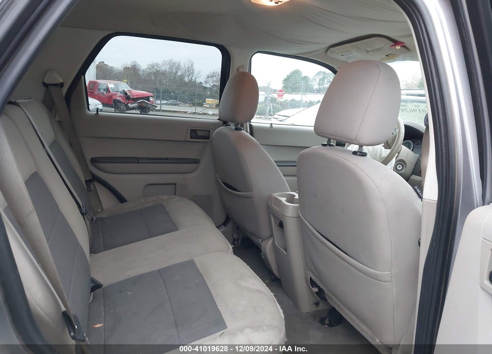 2008 FORD ESCAPE XLT VIN: 1FMCU03198KC06418
