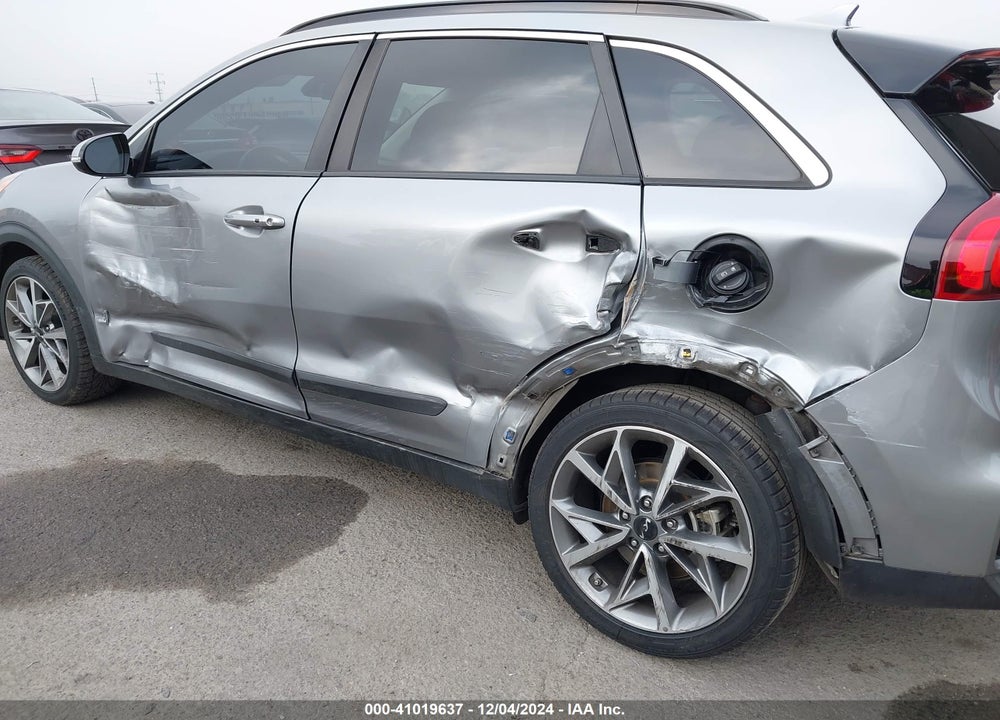 2022 KIA NIRO TOURING SE VIN: KNDCC3LC3N5537175