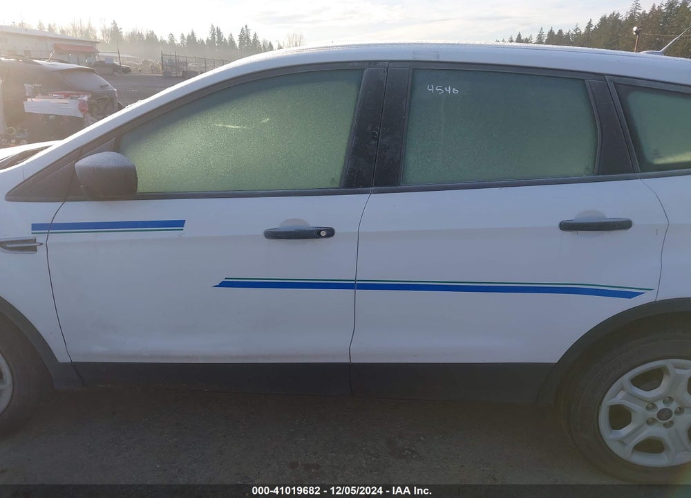 2019 FORD ESCAPE S VIN: 1FMCU0F76KUB11262