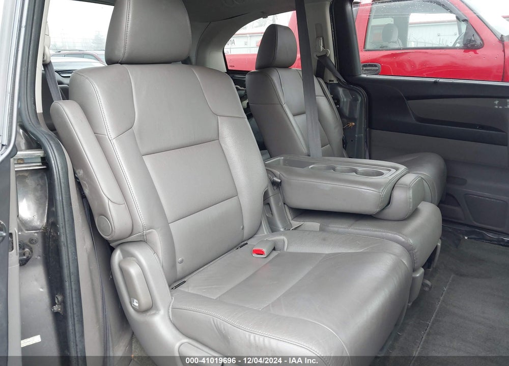 2015 HONDA ODYSSEY EX-L VIN: 5FNRL5H65FB065179