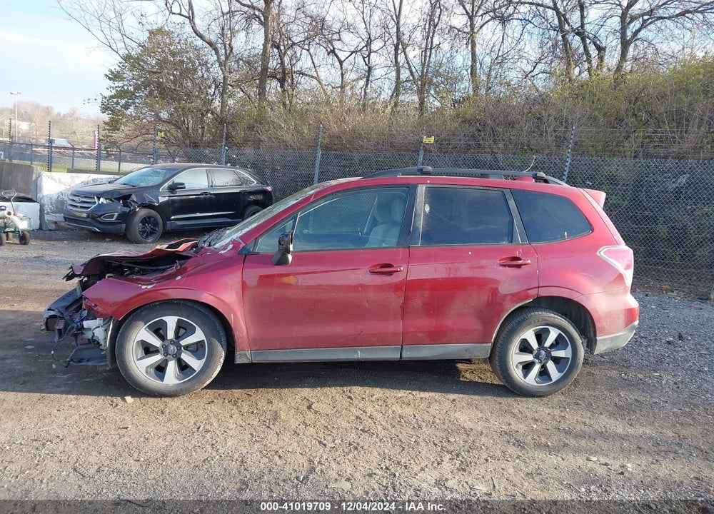 2018 SUBARU FORESTER 2.5I PREMIUM VIN: JF2SJAEC2JH518176