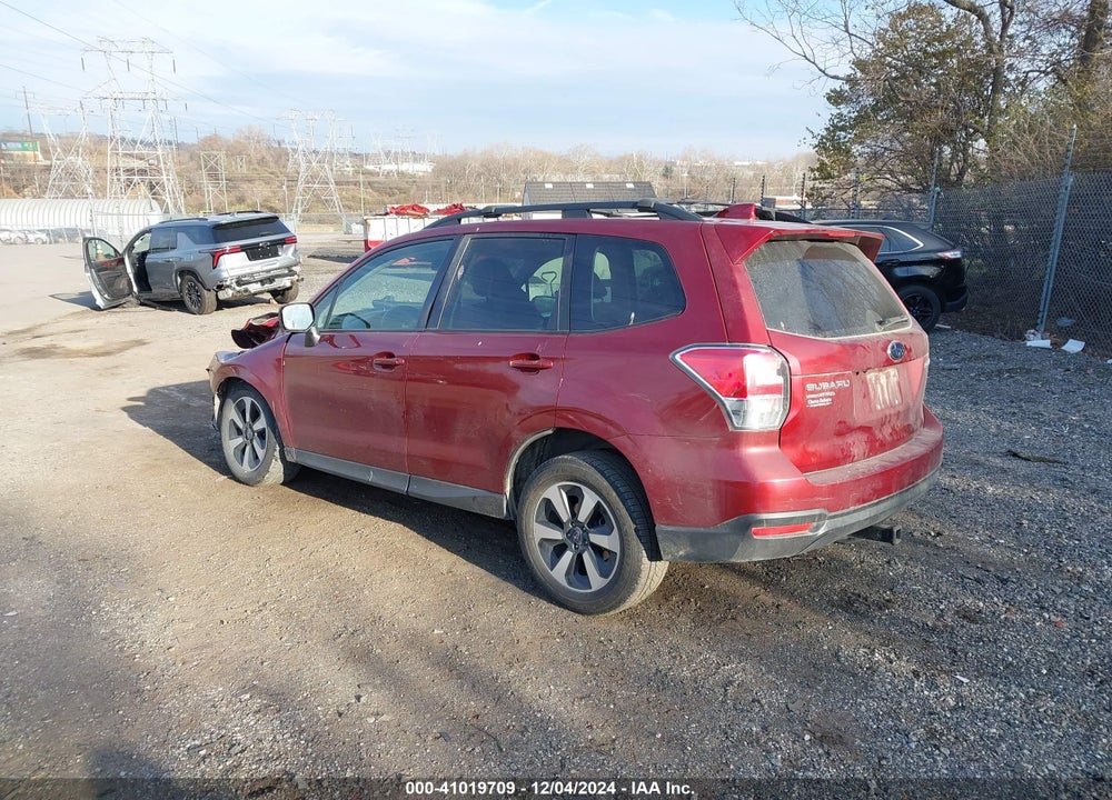 2018 SUBARU FORESTER 2.5I PREMIUM VIN: JF2SJAEC2JH518176
