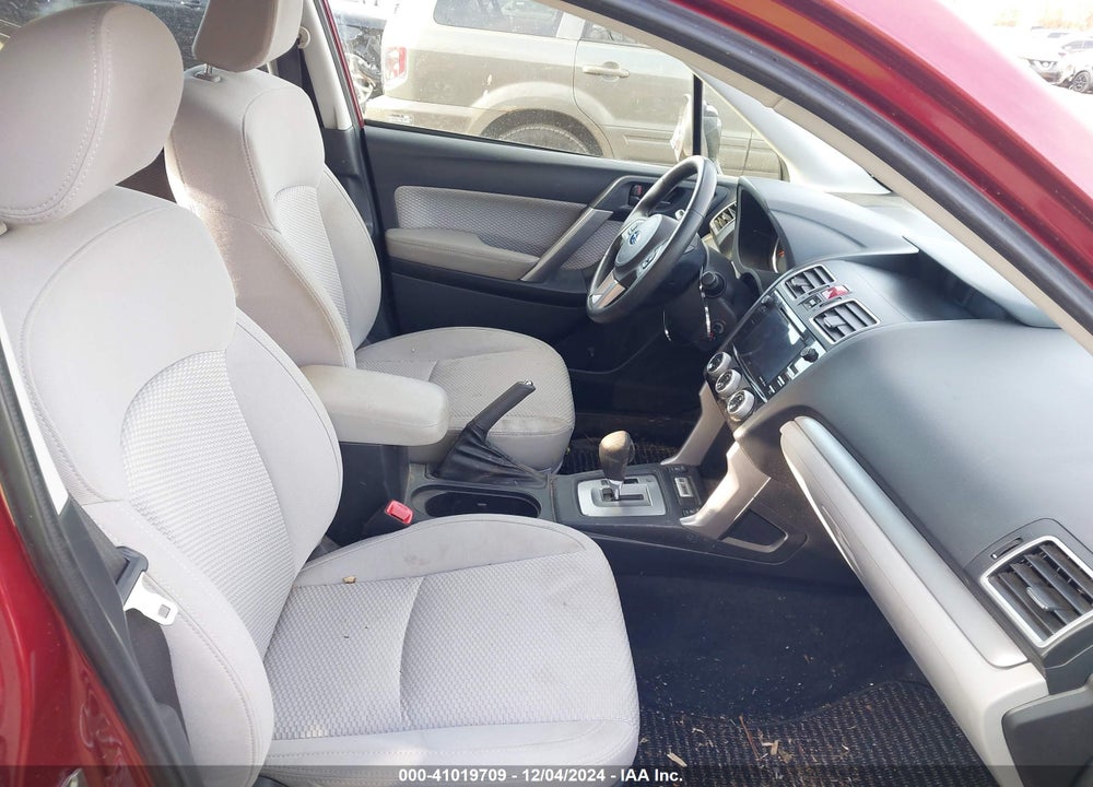 2018 SUBARU FORESTER 2.5I PREMIUM VIN: JF2SJAEC2JH518176