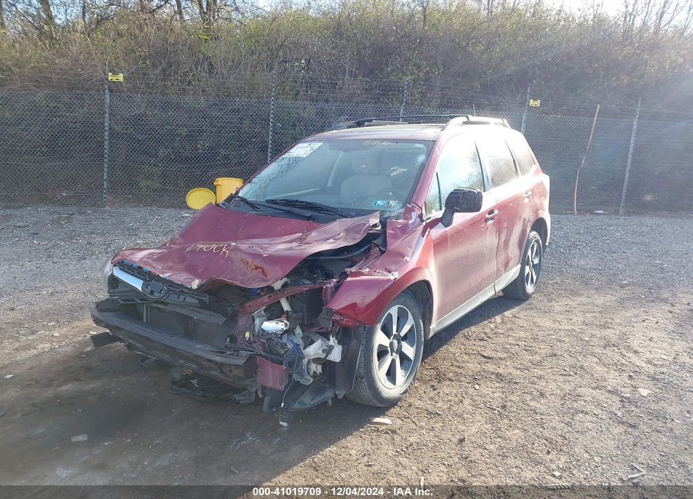 2018 SUBARU FORESTER 2.5I PREMIUM VIN: JF2SJAEC2JH518176
