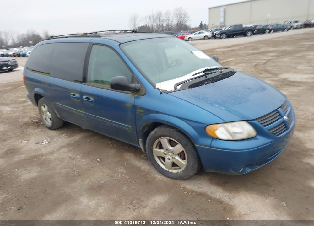 2005 DODGE GRAND CARAVAN SXT VIN: 2D4GP44L55R369247