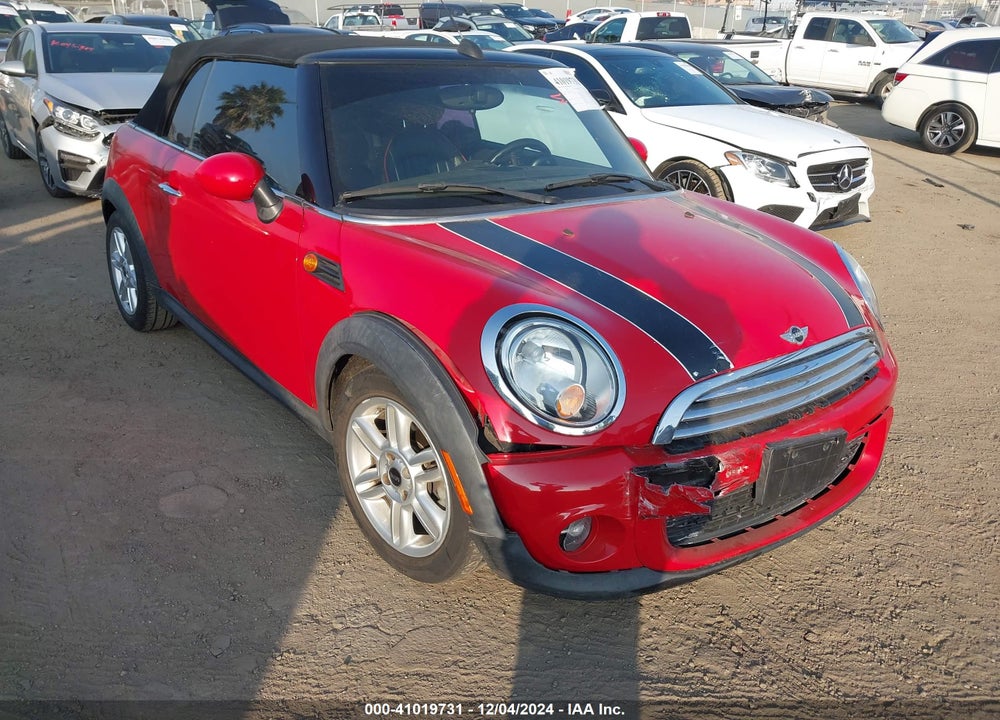 2013 MINI CONVERTIBLE COOPER VIN: WMWZN3C59DT568766