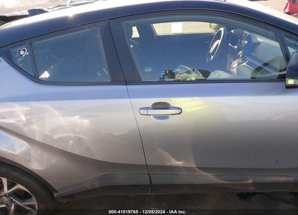 2020 TOYOTA C-HR XLE VIN: JTNKHMBX1L1071608