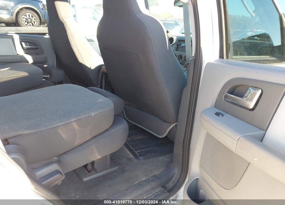 2004 FORD EXPEDITION XLT VIN: 1FMPU15L84LA88579