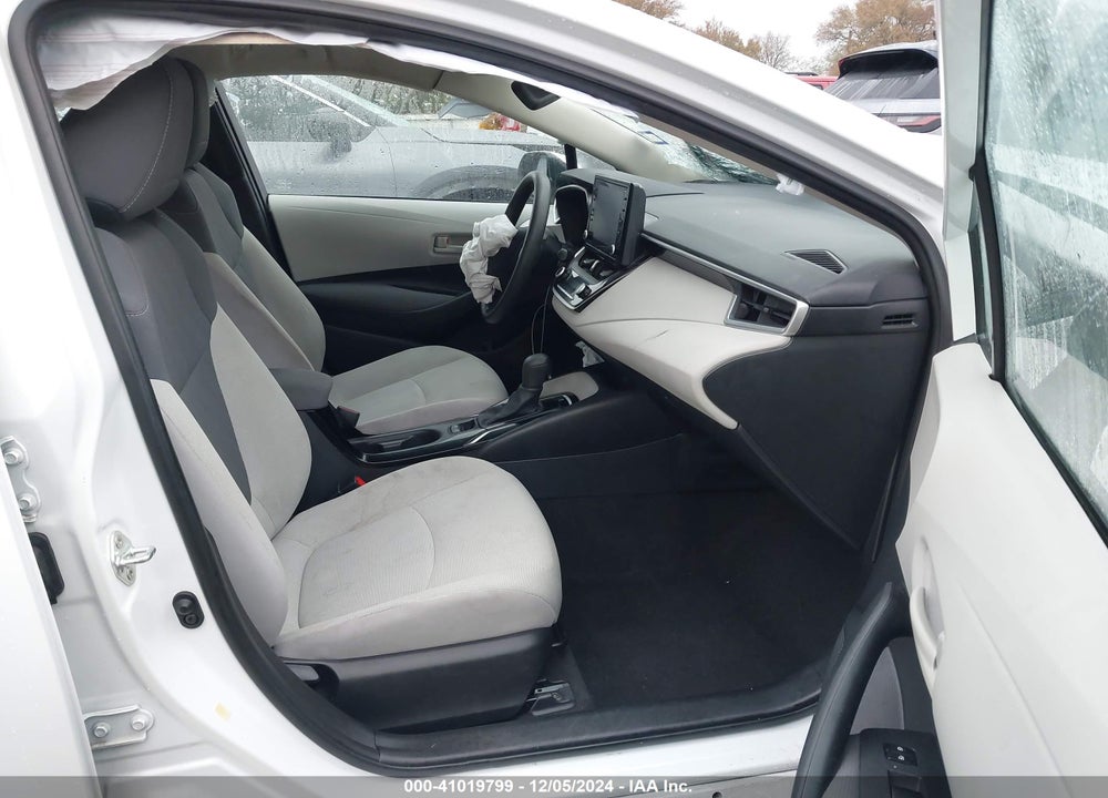 2022 TOYOTA COROLLA LE VIN: 5YFEPMAE8NP300286